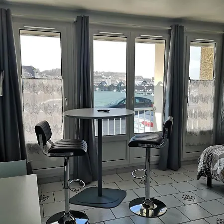 Abri Cotier-3 Etoiles-vue Imprenable Sur Port De Plaisance Apartament